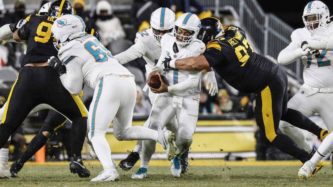 Dolphins Tagovailoa on benching: ‘I’m not happy about it.’ More of what he said
