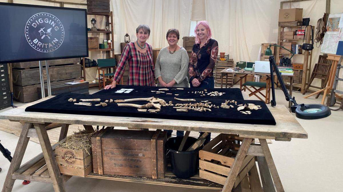 Archaeologists in the United Kingdom discovered an ancient cemetery with graves dating to the sixth and seventh centuries.