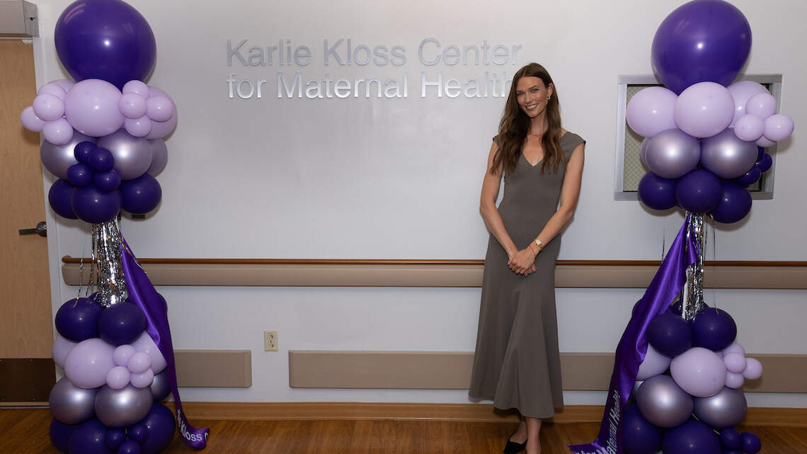 Supermodel Karlie Kloss had babies at this Miami hospital. Now, she’s giving back