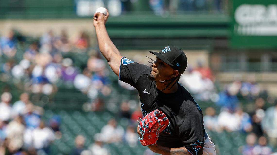 Miami Marlins starting pitcher Edward Cabrera (27) pitches against the Chicago Cubs during the first inning at Wrigley Field on Friday, May 5, 2023.