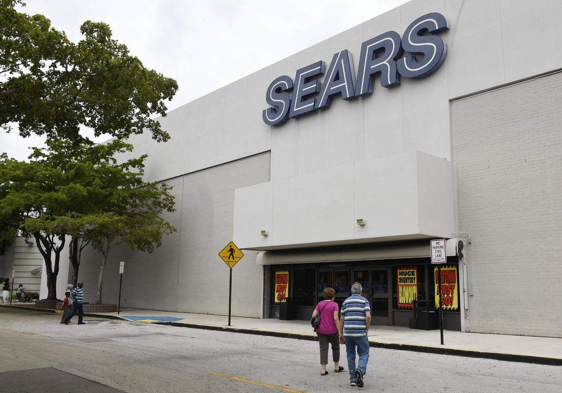 The Sears store at Westfield Broward Mall in Plantation has closed.