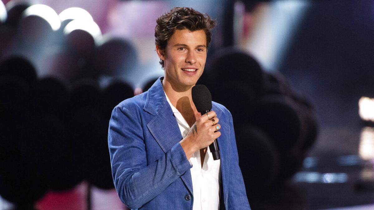 Shawn Mendes on stage at the JUNO Awards on Sunday, May 15, 2022, at the Budweiser Stage in Toronto. (Photo by Arthur Mola/Invision/AP)