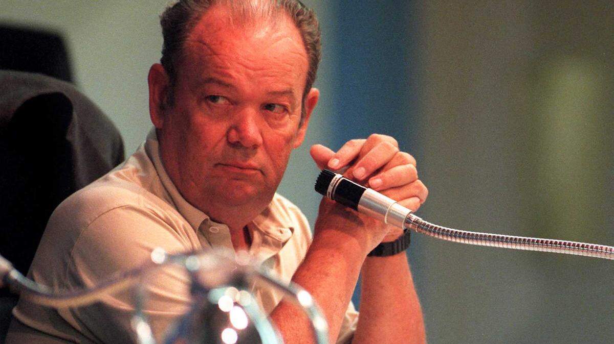 During a Miami commission meeting in December 1996, Commissioner J.L. Plummer challenged most of the department heads on their percentages of proposed cuts to the city budget.
