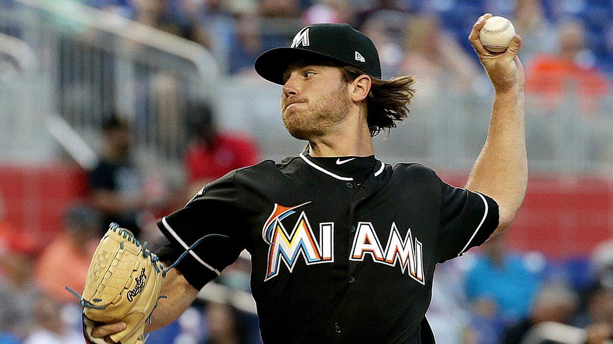 Marlins pitcher Dillon Peters throws in the first inning of the Miami Marlins vs Pittsburgh Pirates game at Marlins Park, Friday, April 13, 2018.
