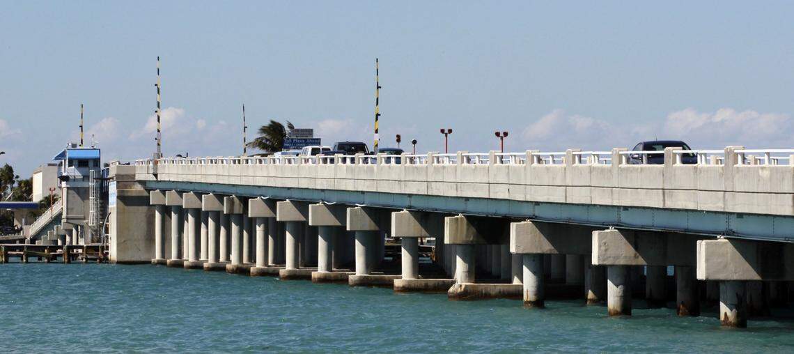 The Broad Causeway connects Surfside and Bal Harbour to North Miami Beach and runs through the town of Bay Harbor Islands.