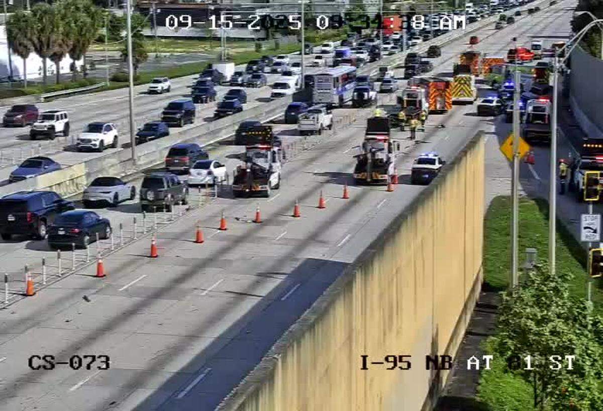 Interstate 95 northbound shut down at the Northwest 81st Street entrance after a Monday morning multi-car crash.