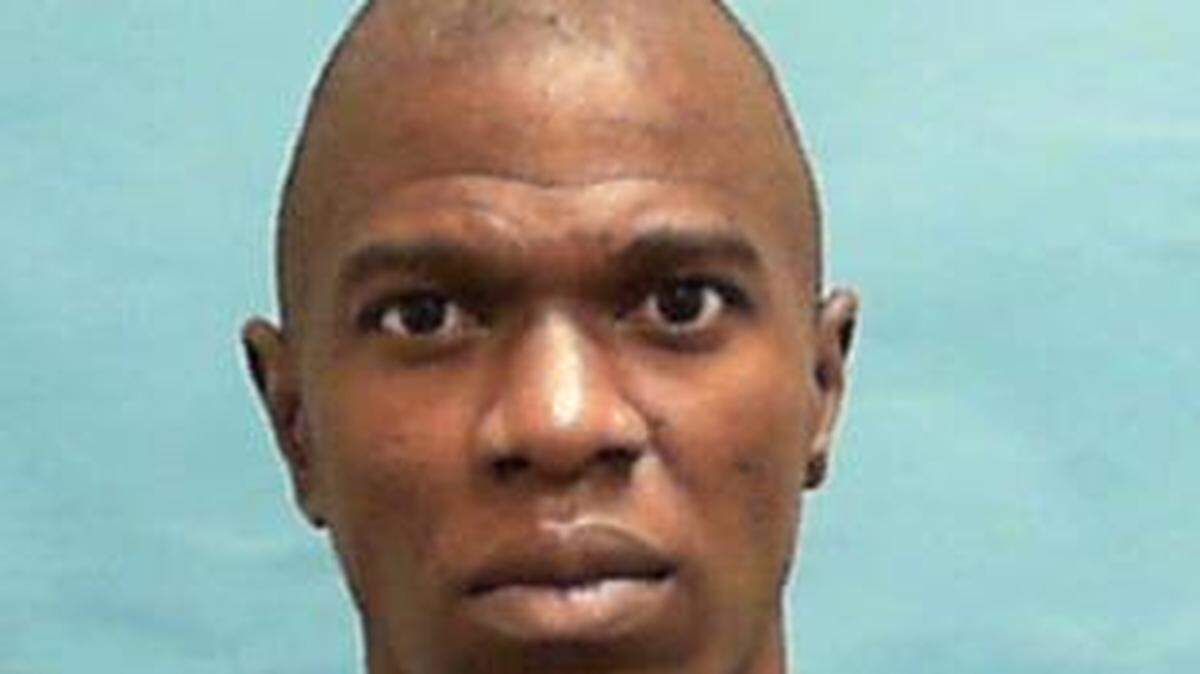 State prisoner Eric Mack, 35, escaped from a low security work-release center in Opa-locka on Thursday and police are looking for him.