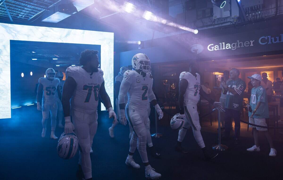 Miami Dolphins linebacker Bradley Chubb (2) makes his way on the field before playing against the Buffalo Bills in their NFL game at Hard Rock Stadium on Sunday, Nov. 9, 2025, in Miami Gardens, Fla.