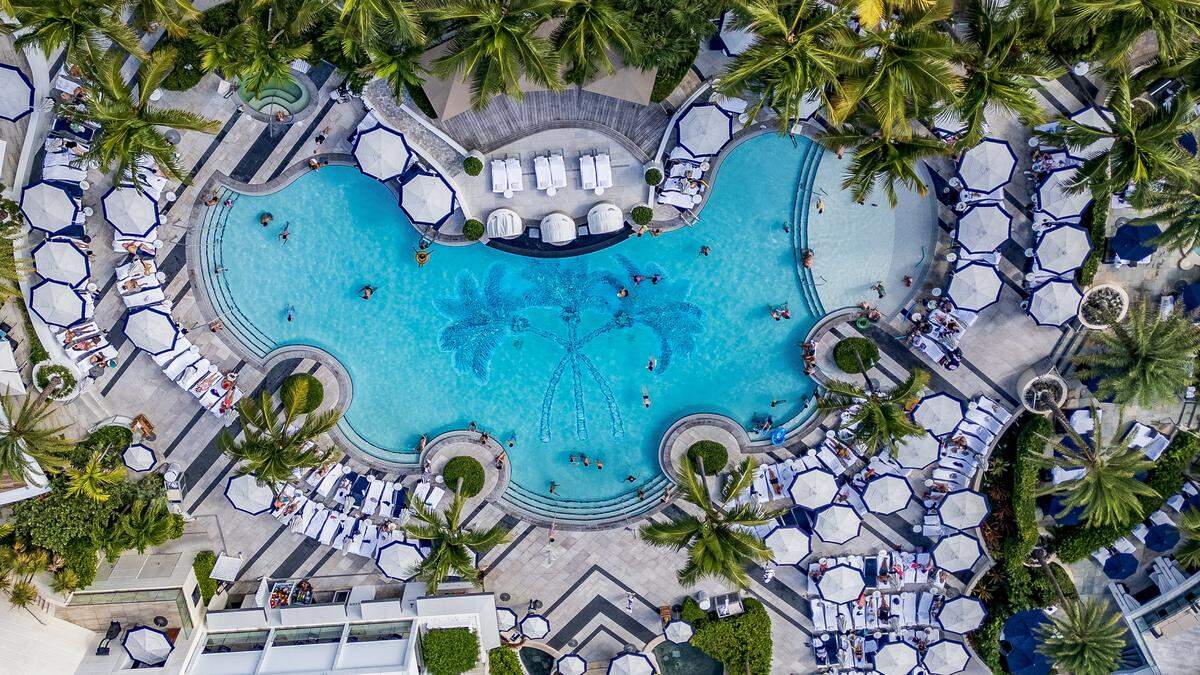 Another view of the pool at the Loews Miami Beach.