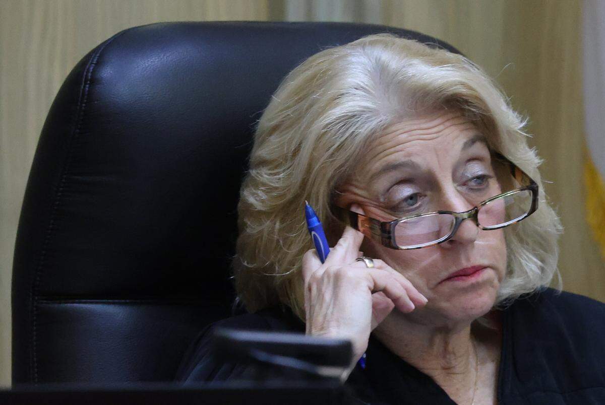 Miami-Dade Circuit Court Judge Marisa Tinkler Mendez listen to State's opening statements during the penalty trial of Anthawn Ragan Jr. Anthawn Ragan Jr., who went on a murder and robbery spree in 2013, appeared in Courtroom 4-6 for his death penalty sentencing for the killing of a 10-year-old boy during a nail salon robbery on Monday, February 9, 2026, at the Richard E. Gerstein Justice Building in Miami, Florida. Ragan waived his right to a jury trial, meaning Miami-Dade Circuit Court Judge Marisa Tinkler Mendez will decide on whether he gets life or death.