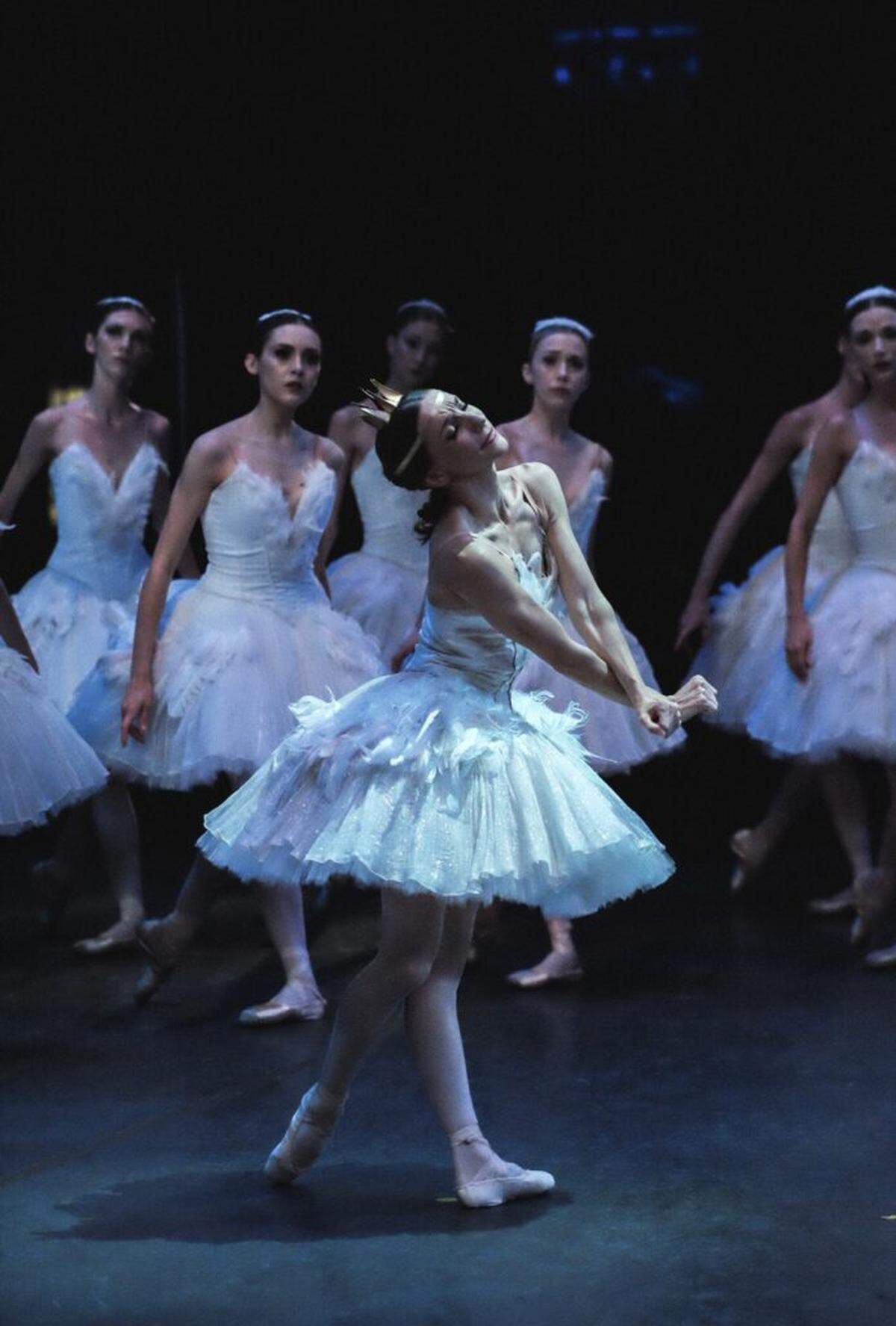 Ashley Knox in Miami City Ballet’s “Swan Lake,” choreographed by Alexei Ratmansky.