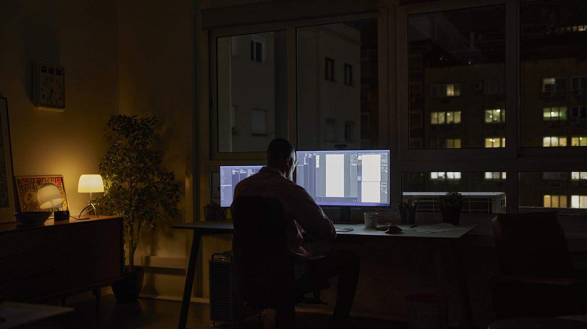 A proposed change in overtime rules could affect remote work.