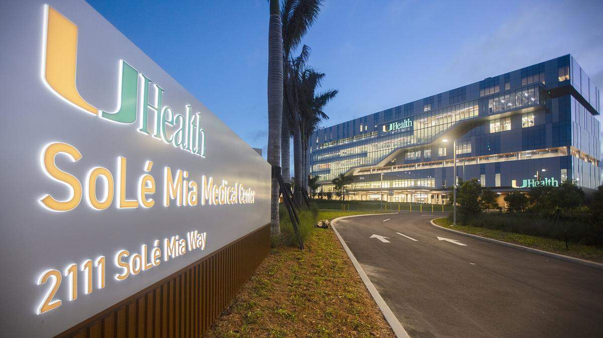 September 30, 2025, UHealth SoLé Mia Medical Center, 2111 SoLé Mia Way, North Miami, FL 33181
UHealth's largest ambulatory facility to date, UHealth SoLé Mia spans approximately 363,000 square feet over seven stories on a 10-acre campus. Opening on September 30th, it brings comprehensive academic-based care-including cancer, eye, neurology, orthopedics, ENT, and more-to North Miami, Aventura, and surrounding communities. The facility features over 100 exam rooms, advanced procedural suites, serene green spaces, and cutting-edge patient-centric design.

