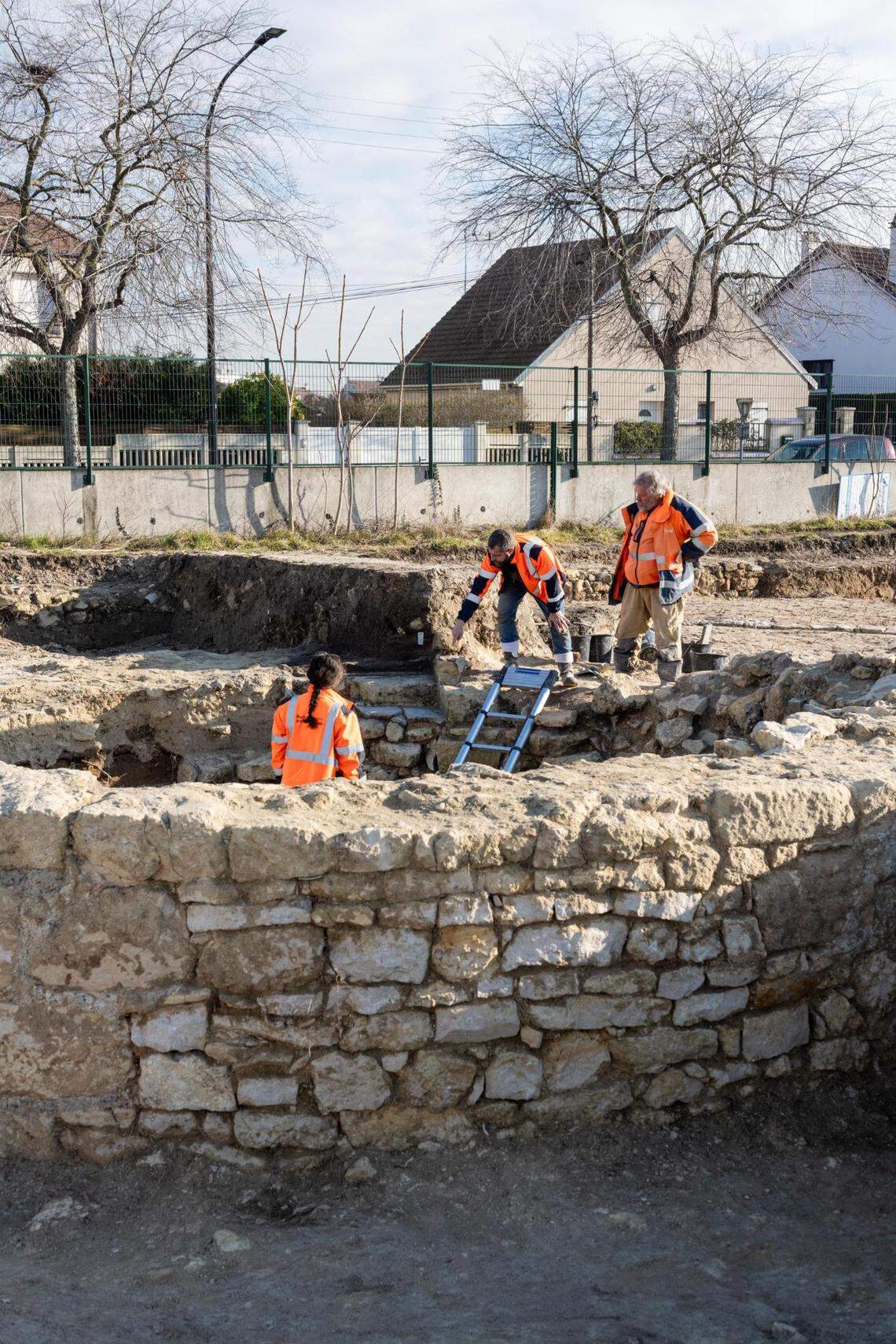The windmill was operated by the same family from at least the second half of the 17th century until it closed in the 19th century, according to experts.