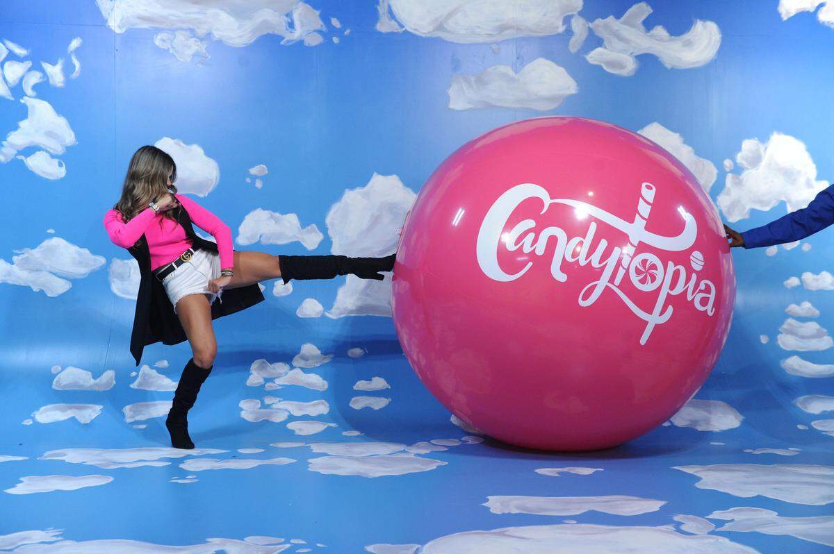 Confetti room at Candytopia Miami at Aventura Mall