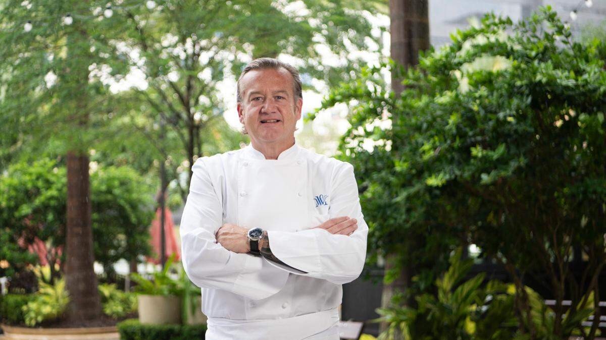 Chef Michael White, best known for earning two Michelin stars and winning a James Beard Award for best new restaurant for his New York spot Marea, is opening Mika in Coral Gables.