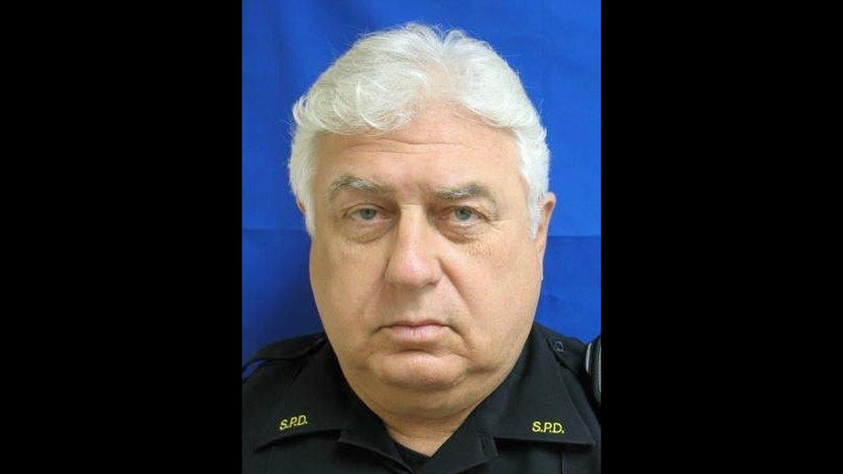 Calvin “Cal” Harrison, 78, died late Friday night after testing positive from novel coronavirus. He recently retired after serving over 40 years as a police officer, most of it with the Seminole Police Department.