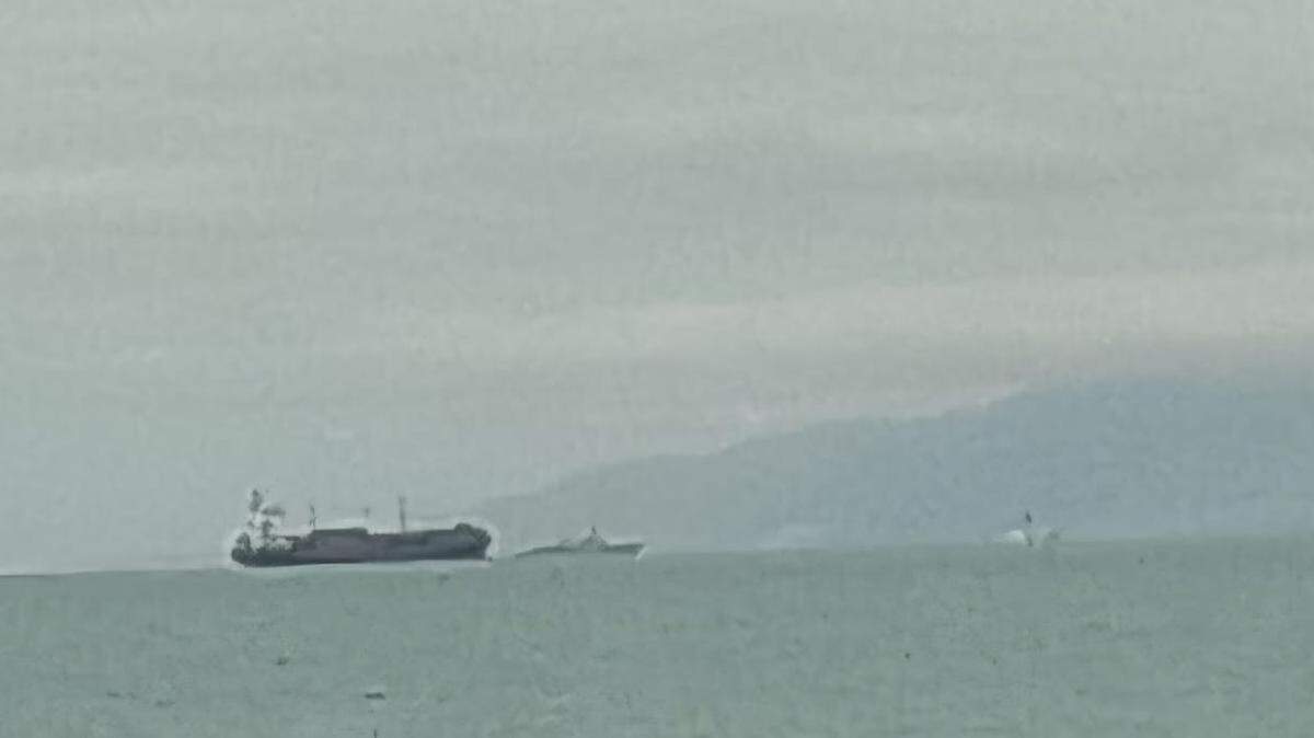 USS Stockdale arrives off the coast of Haiti in the bay of Port-au-Prince. The U.S. military warship was spotted on Tuesday, Feb. 3, 2026.