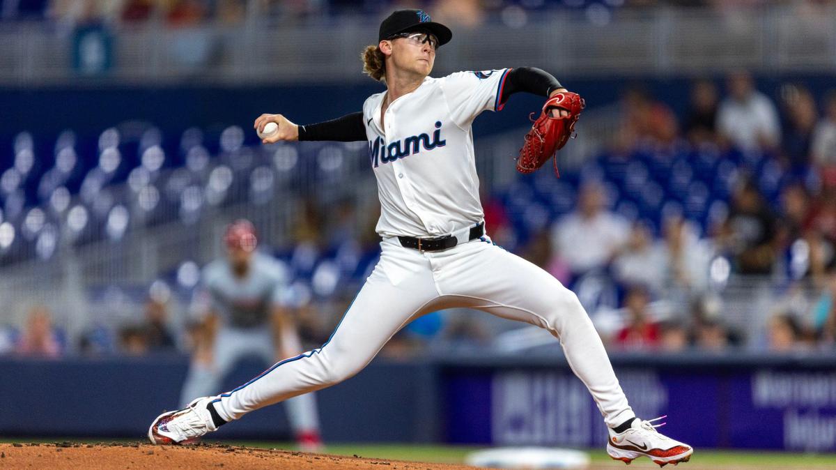 Miami Marlins pitcher Max Meyer (23) throws the ball during the first inning of an MLB game against the Cincinnati Reds at LoanDepot Park on Tuesday, August 6, 2024, in Miami, Fla.