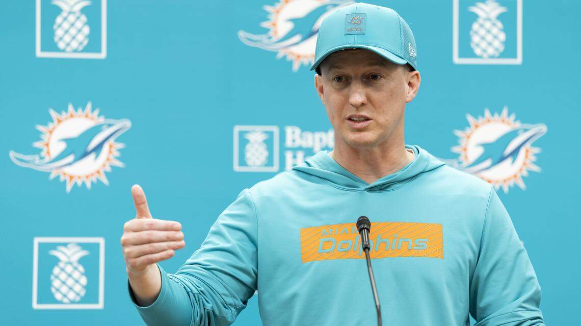 Live updates: Dolphins’ three new coordinators meet with reporters