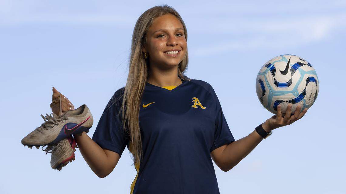 St. Thomas Aquinas’ Raskin is the 7A-5A Broward Girls’ Soccer Player of the Year