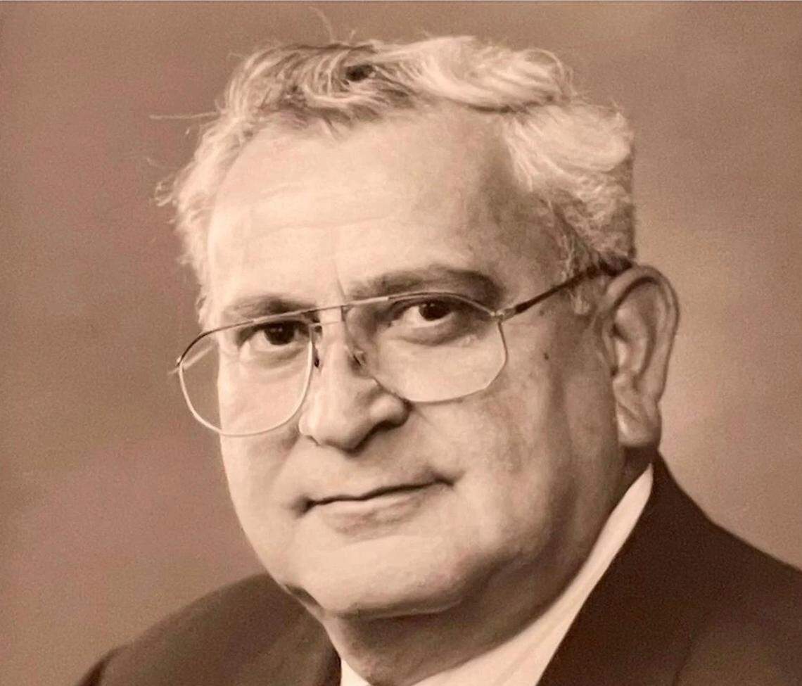 Banker Felix Justino Martínez was a political prisoner inside a Cuban jail in his 20s. By his 40s, he began a 30-year career in banking in his adopted Miami.