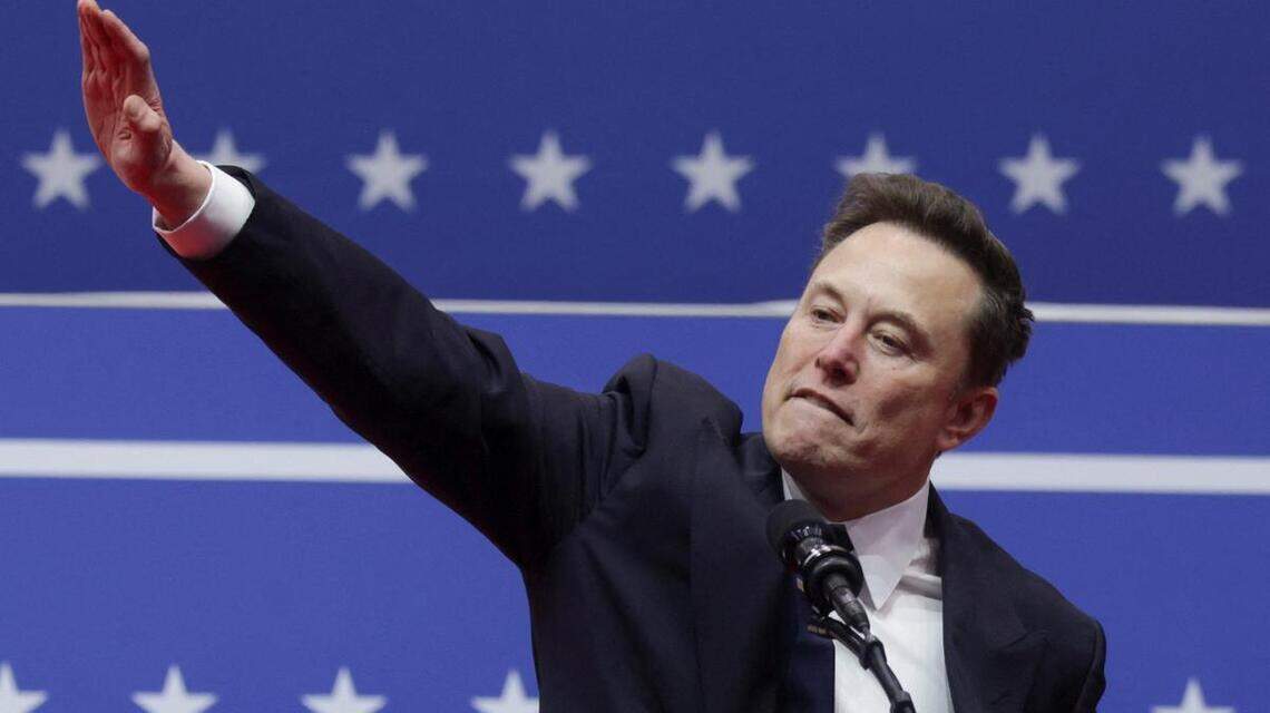 Andrés Oppenheimer: ¿Hicieron Musk y Bannon el saludo nazi? | Opinión