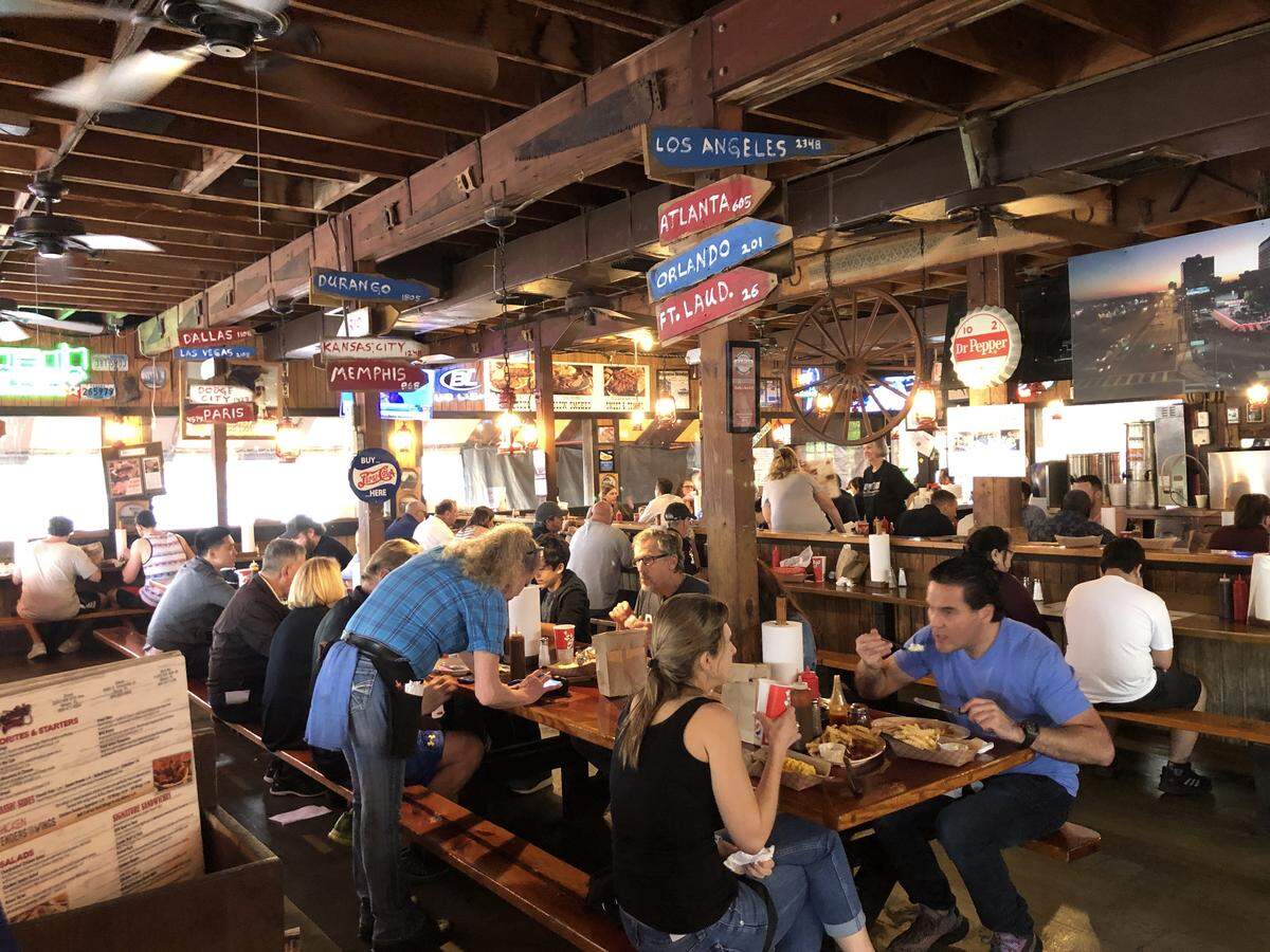 Shorty’s remains a favorite among Miami locals.