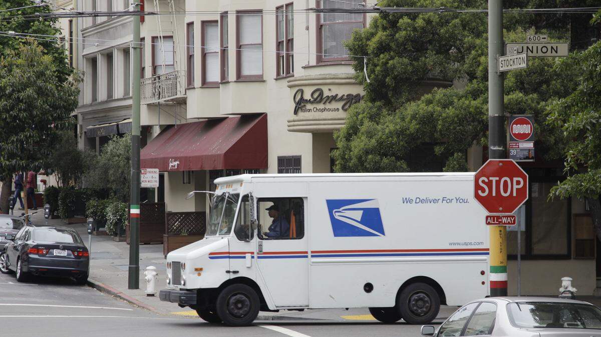Ryan Cortez, a U.S. Postal Service worker in New Orleans, Louisiana, was arrested for allegedly selling $600,000 of stamps and stealing money from a church, after spending large amounts of cash at a casino.