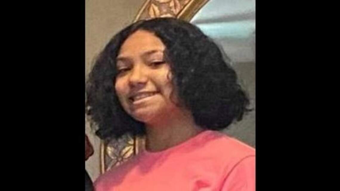Autoridades en Miami-Dade buscan a adolescente desaparecida