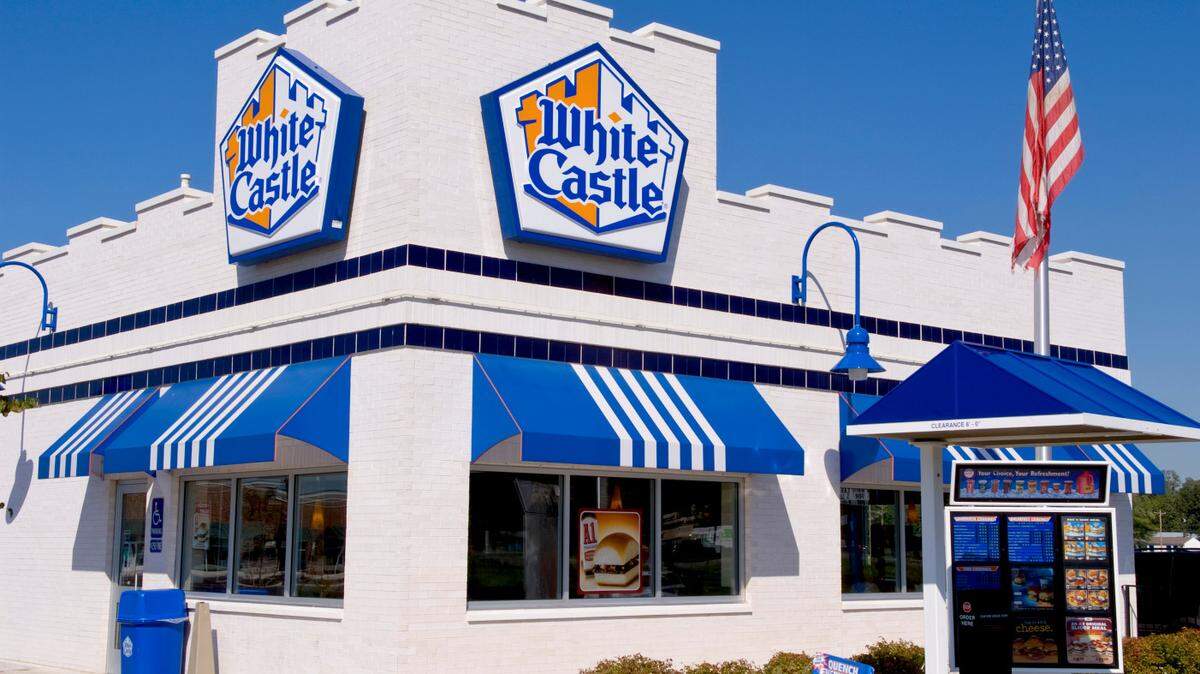 White Castle Hamburger Restaurant, Columbus, Ohio. (Photo by Education Images/UIG via Getty Images)
