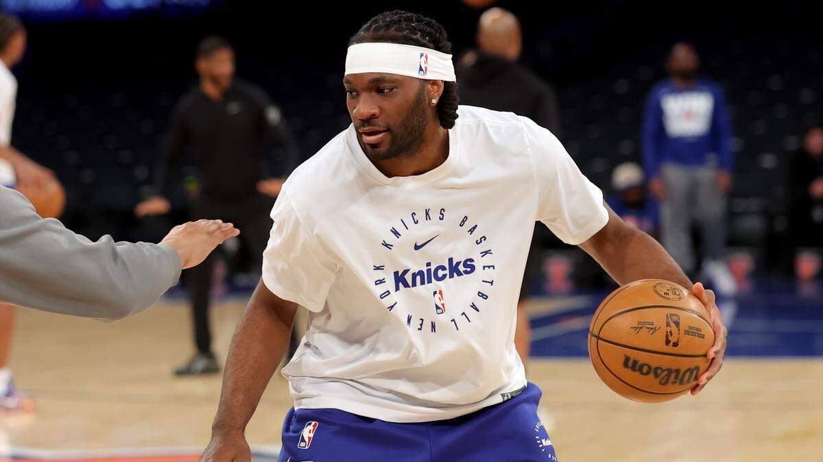 New York Knicks forward Precious Achiuwa (5) warms up before game two of first round of the 2024 NBA Playoffs against the Detroit Pistons at Madison Square Garden.