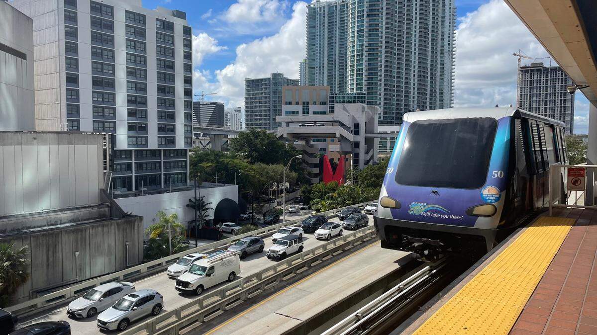 A Metromover train car arrives at the Knight Center station in downtown Miami on Feb. 8, 2024. Miami-Dade County officials are seeking to extend the Metromover to South Beach.