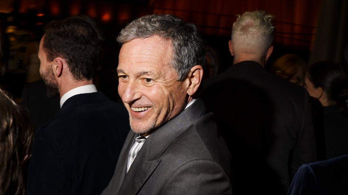 Bob Iger asiste al 95to Almuerzo de Nominados a los Premios de la Academia en el Beverly Hilton el 13 de febrero de 2023 en California.