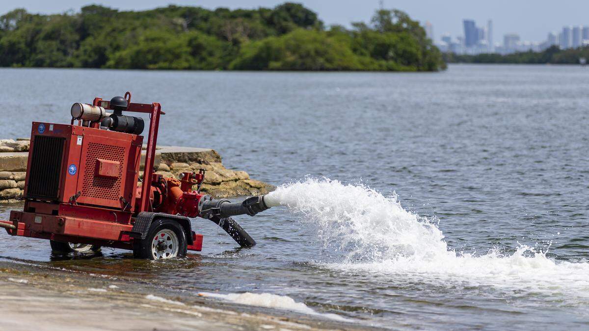 Miami officials ordered the use of pumps to oxygenate water in Biscayne Bay in response to a recent fish kill that left thousands of dead fish in the water and on shore.