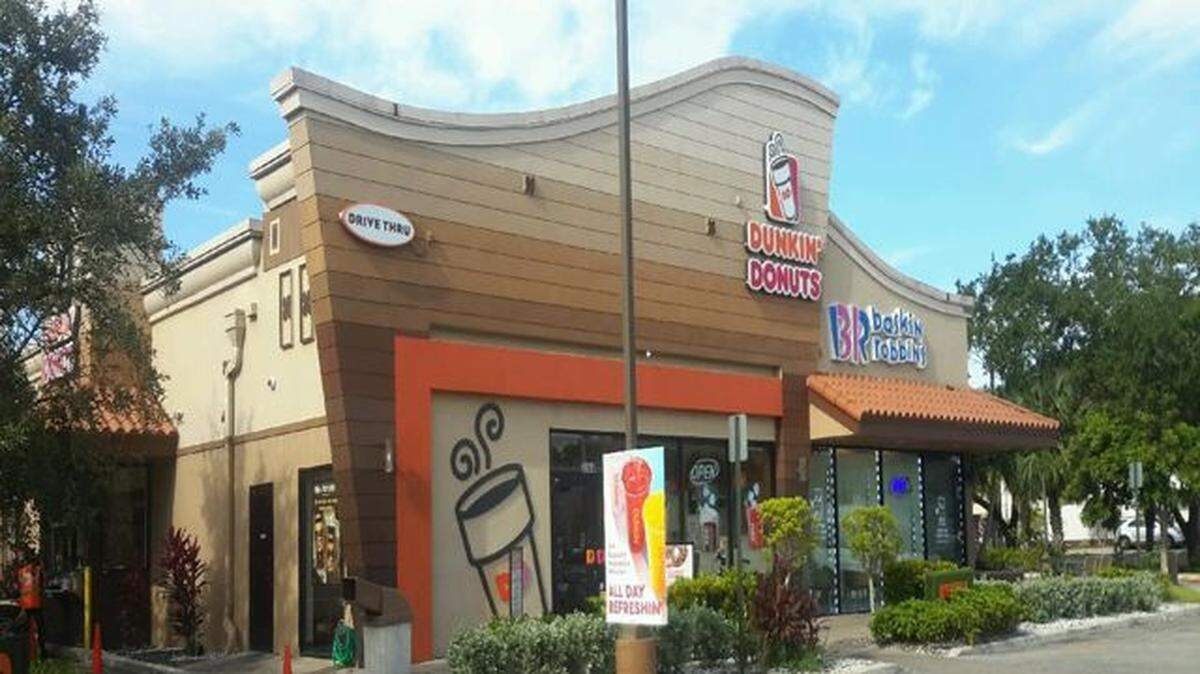 This Dunkin Donuts, at 3960 W. Oakland Park Blvd., was the scene of a shooting Monday morning.