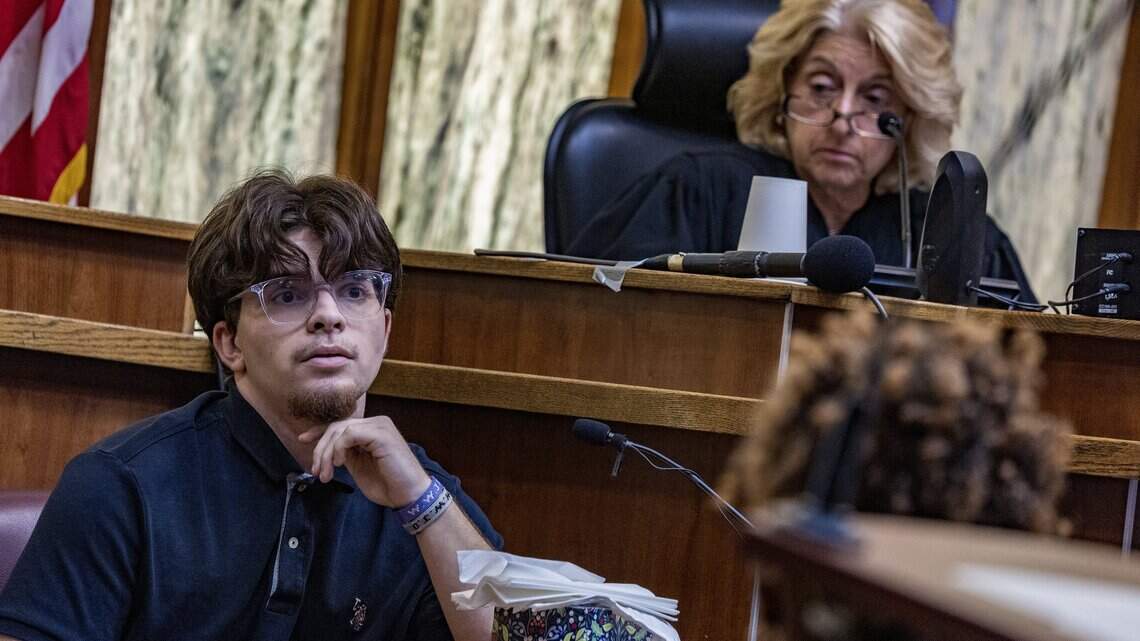 Son testifies about last time he saw his mother, sisters in killer’s death trial
