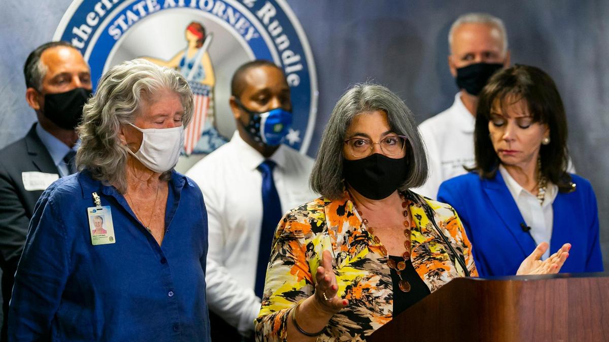 Miami-Dade County Mayor Daniella Levine Cava has canceled the county’s requirement that new county employees be vaccinated for the COVID-19 virus, citing a new Florida law banning local governments from that kind of hiring requirement.