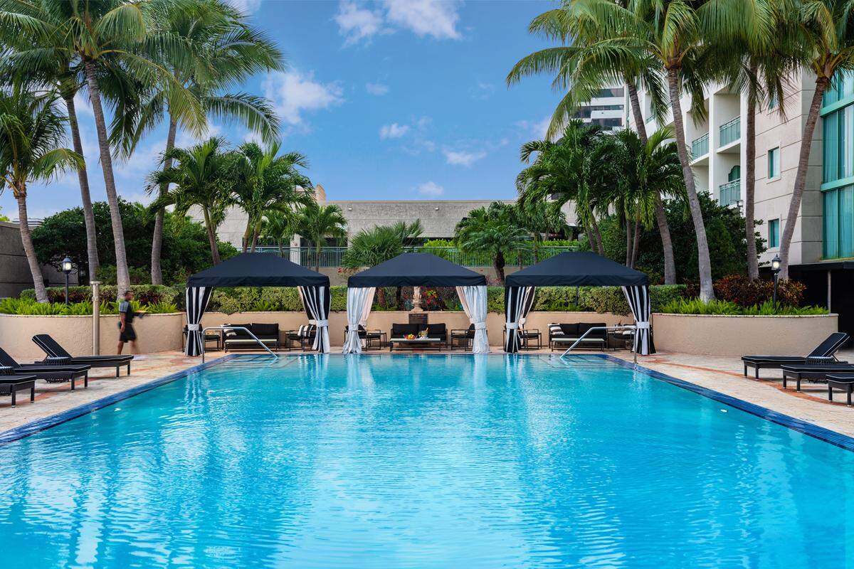 At the Ritz Carlton Coconut Grove, all Miami Spa Months experiences include a mimosa, valet parking and access to the fitness center, hotel pool, steam and sauna.