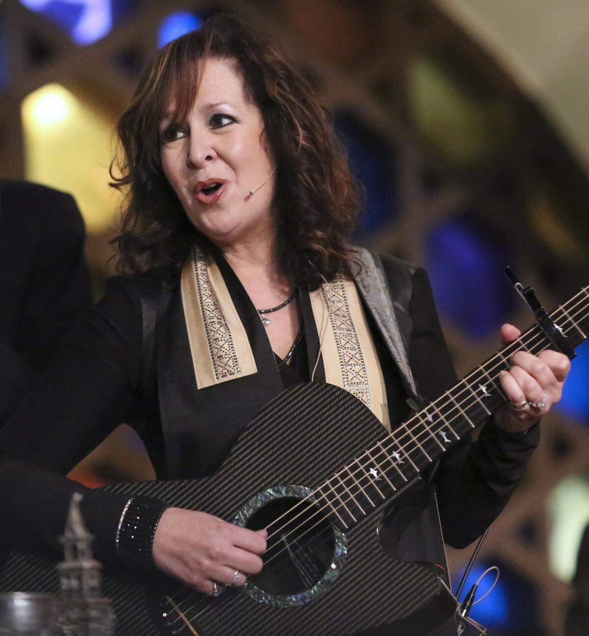 Temple Beth Sholom Cantor Lisa Segal will have a Hanukah sing-a-long during a special Shabanukah service Dec. 27, 2019.