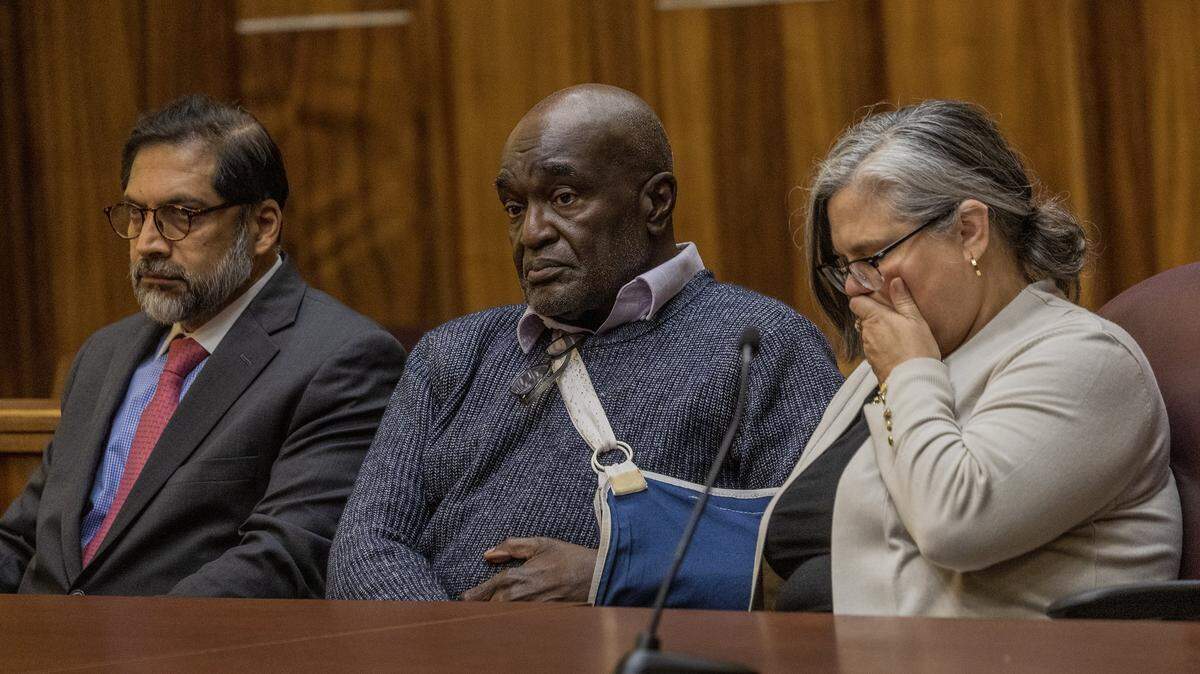 Defense attorneys Khurum Wahid (far left), Carmen Vizcaino and Harrel Braddy, who was convicted of leaving a 5-year-old girl to die in the Everglades in 1998, react as a verdict is read in his death penalty resentencing hearing in Courtroom 4-1 at the Richard E. Gerstein Justice Building, on Friday, January 30, 2026.

