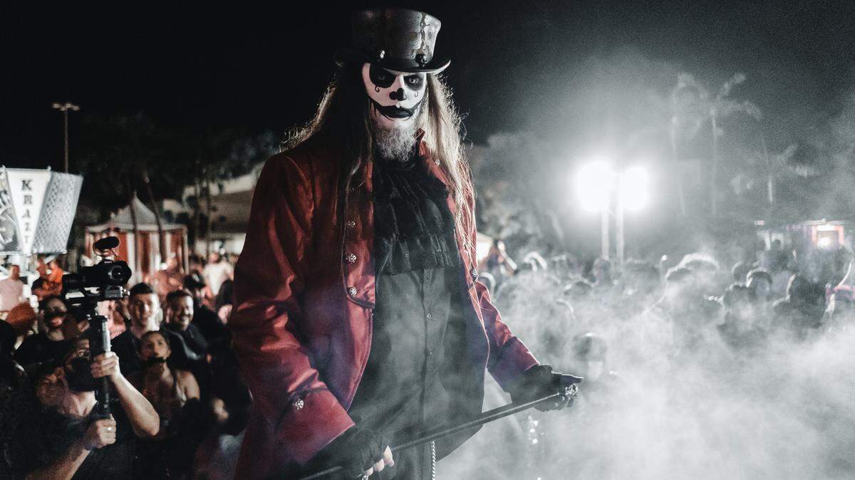 The House of Horror Haunted Carnival is back for its 20th scary year with haunted houses, rides, games and more.
