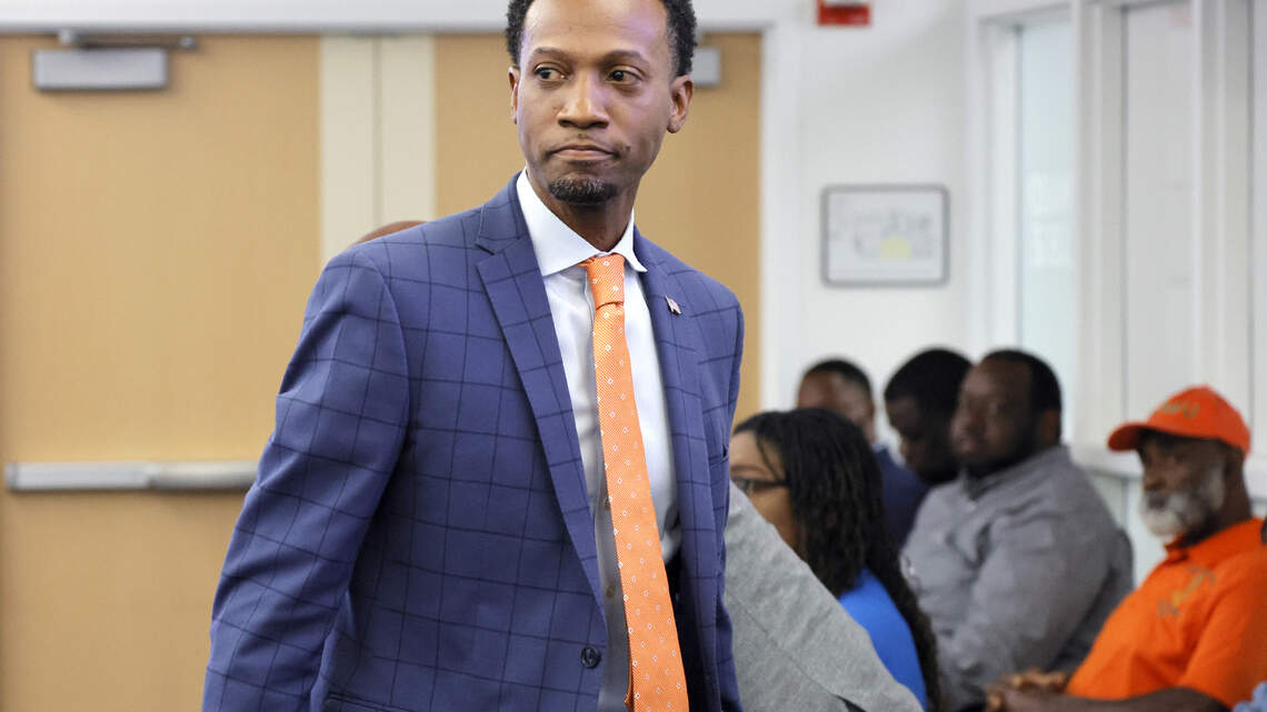 Broward College and president cut ties after reaching settlement