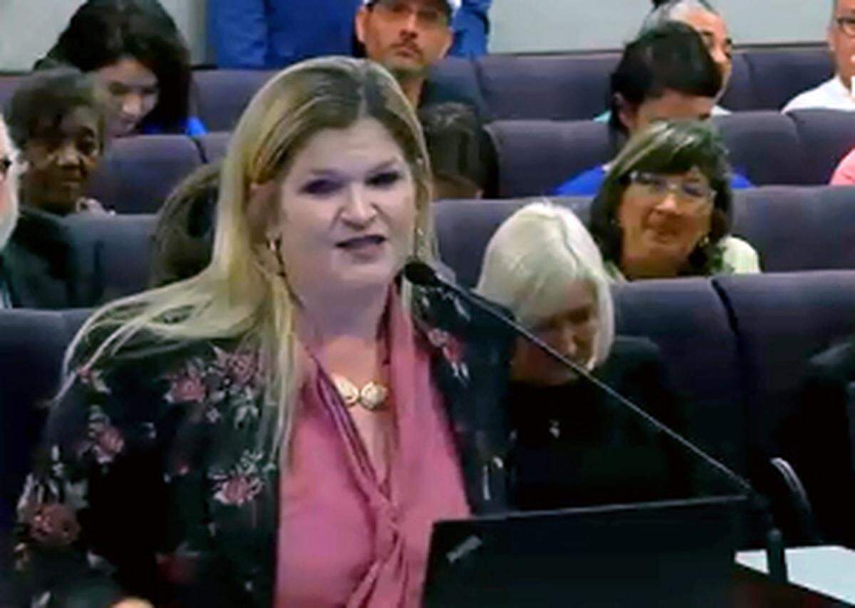 Coral Nichols testifies before a Florida Senate committee on Monday, March 25, 2019.