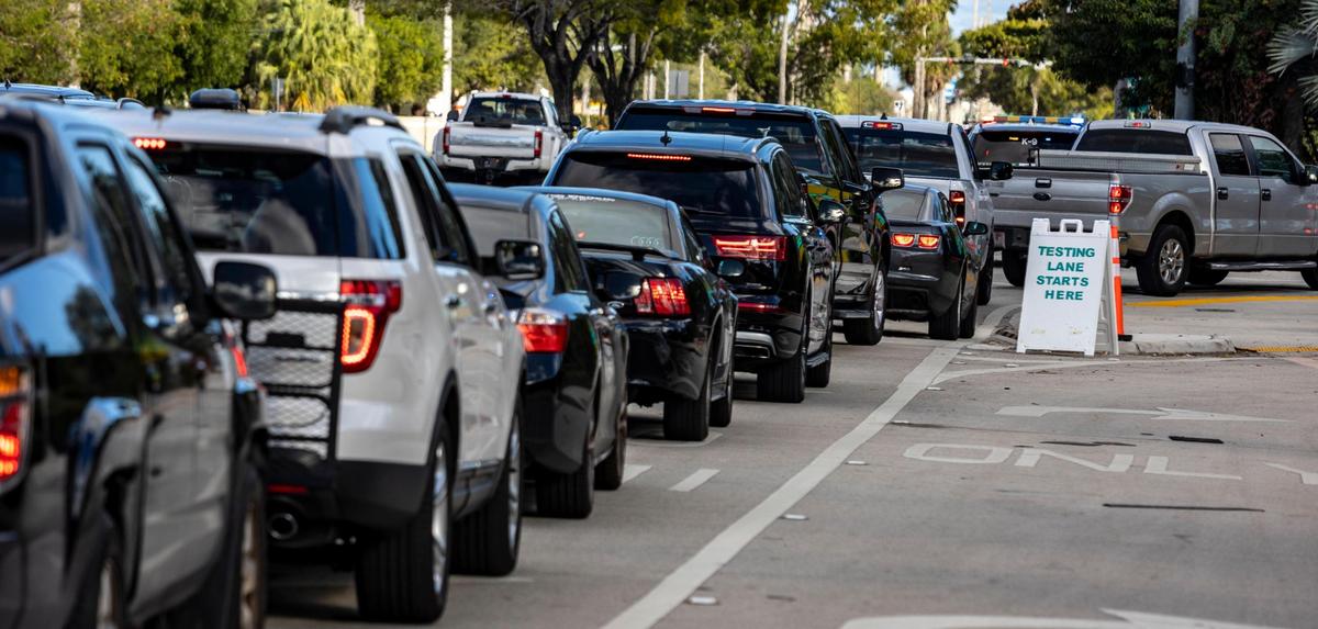 Miami, Florida, December 28, 2021 - Covid-19 testing lines at Zoo Miami site