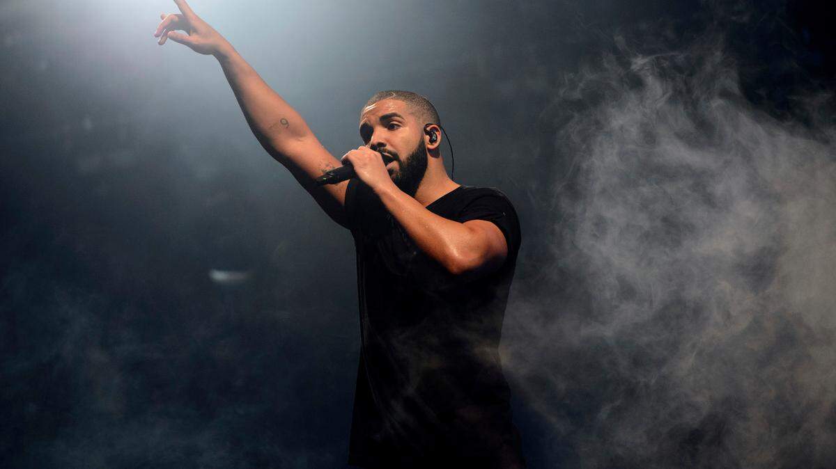 Singer Drake performs on the main stage at Wireless festival in Finsbury Park in London in 2015.