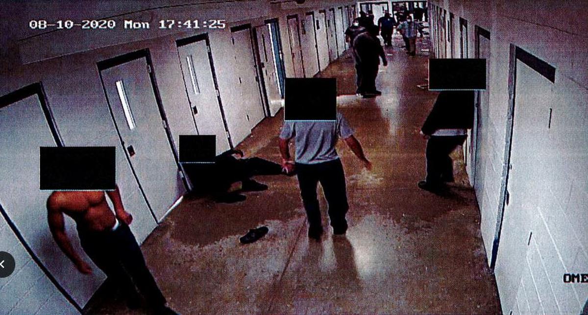 Un ala del centro de detención de jóvenes en Okeechobee después de que las autoridades retomaran el control.