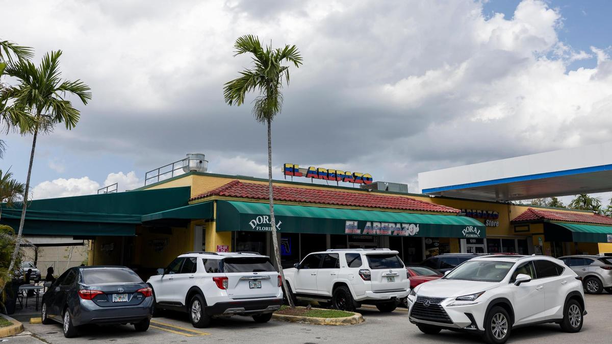 A general view of El Arepazo, a Venezuelan restaurant, on Friday, April 11, 2025, in Doral, Fla.