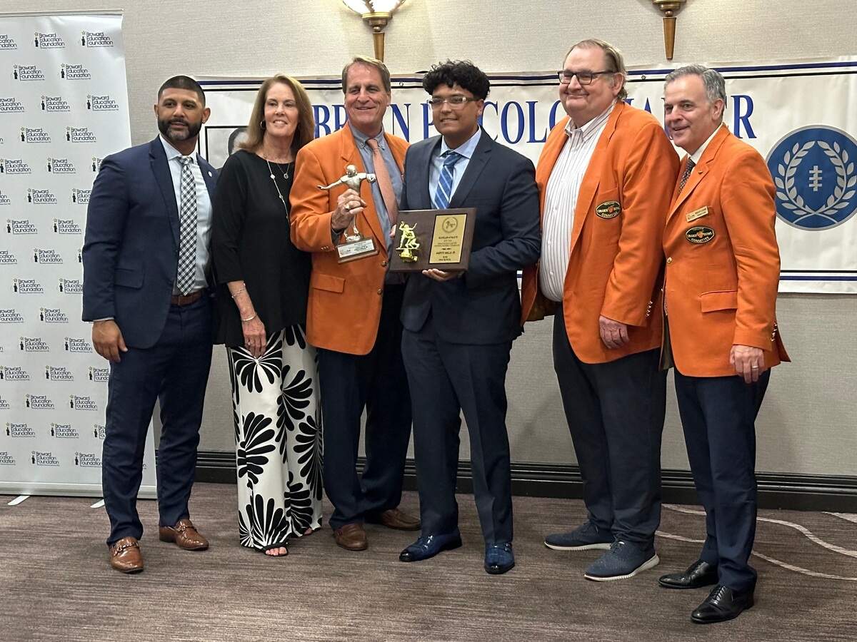 Nova’s Andito Wills Jr. was selected as one of the Orange Bowl Committee’s Overall Winners at the Brian Piccolo Awards Dinner on Thursday night at the Fort Lauderdale Marriott Coral Springs Hotel & Convention Center in Coral Springs, Fla.