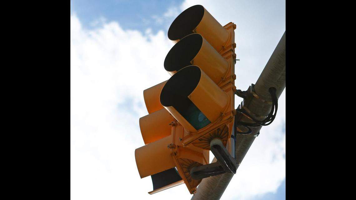 A trio of Florida men are facing grand theft charges in connection with stolen traffic lights in Spring Hill, the Hernando County Sheriff's Office says. 